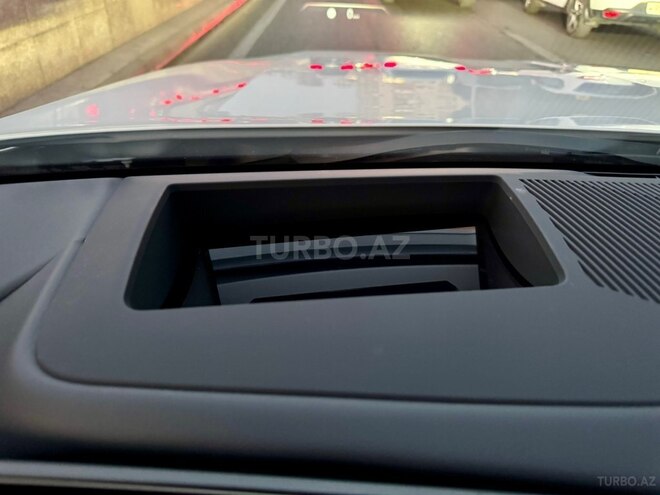 BMW 520 2025, 8,900 km - 2.0 л - Bakı
