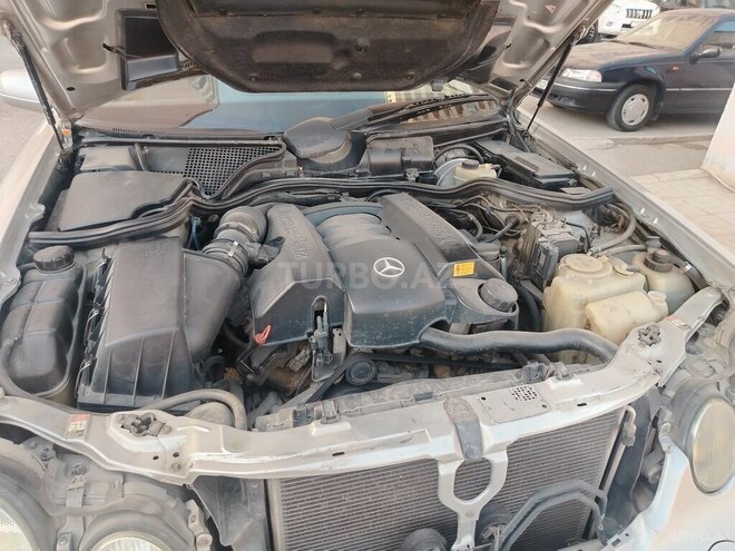Mercedes E 240 2000, 369,321 km - 2.4 l - Bakı
