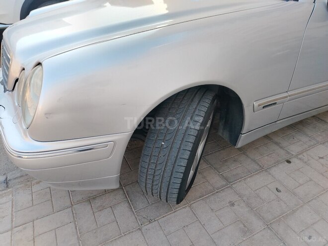 Mercedes E 240 2000, 369,321 km - 2.4 l - Bakı