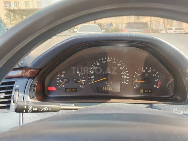Mercedes E 240 2000, 369,321 km - 2.4 l - Bakı