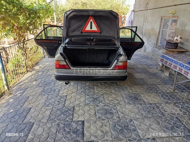 Mercedes  1988, 700,000 km - 2.0 л - Masallı