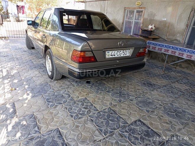 Mercedes  1988, 700,000 km - 2.0 л - Masallı