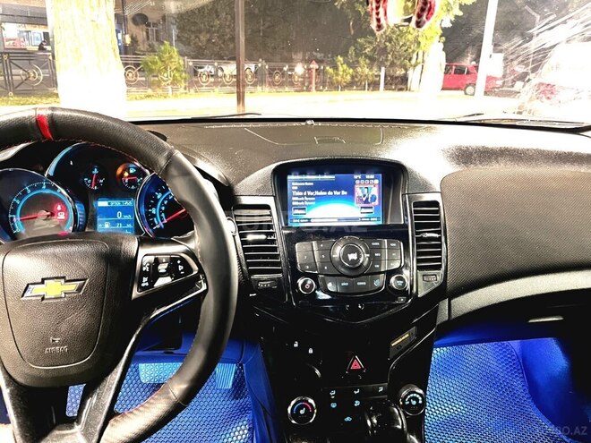 Chevrolet Cruze 2012, 311,000 km - 1.4 l - Qazax