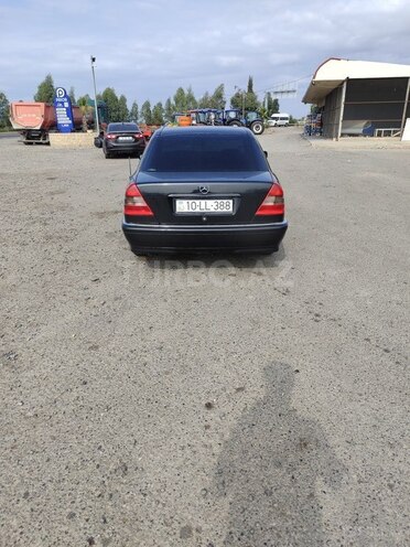 Mercedes 190 1993, 250,000 km - 1.8 l - Şirvan