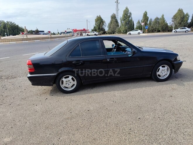 Mercedes 190 1993, 250,000 km - 1.8 l - Şirvan