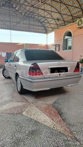 Mercedes C 200 1999, 240,000 km - 2.0 l - Bakı