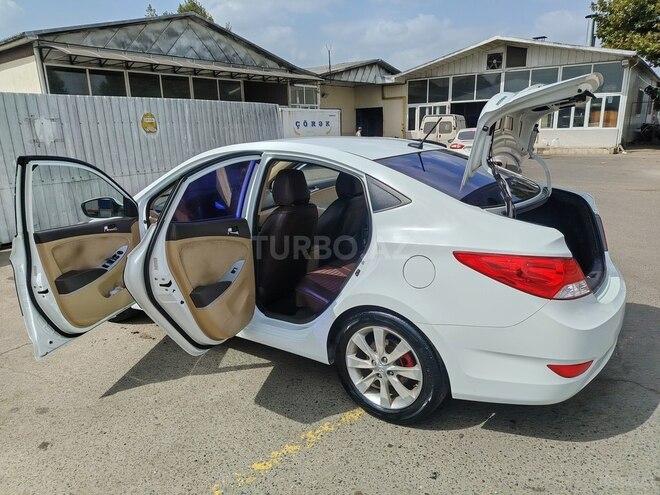 Hyundai Accent 2011, 194,000 km - 1.6 l - Masallı