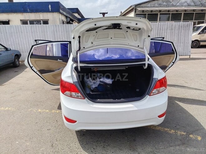 Hyundai Accent 2011, 194,000 km - 1.6 l - Masallı