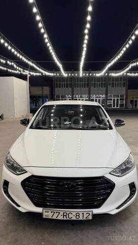 Hyundai Avante 2016, 170,353 km - 1.6 л - Biləsuvar