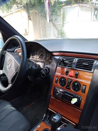 Mercedes E 200 1997, 168,000 km - 2.0 l - Şəmkir