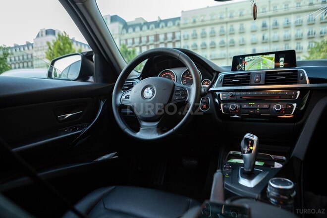 BMW  2015, 263,000 km - 2.0 l - Bakı