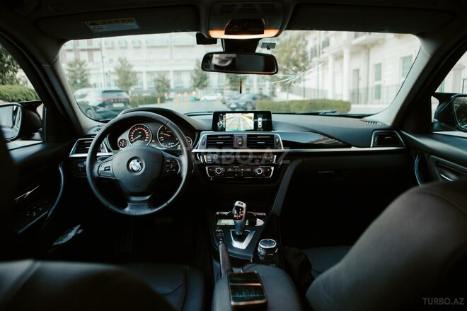 BMW  2015, 263,000 km - 2.0 l - Bakı