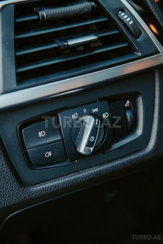 BMW  2015, 263,000 km - 2.0 l - Bakı
