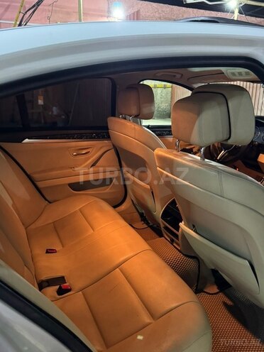 BMW 528 2012, 200,000 km - 2.0 л - Bakı