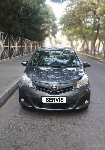 Toyota Yaris 2012, 350,000 km - 1.5 л - Bakı