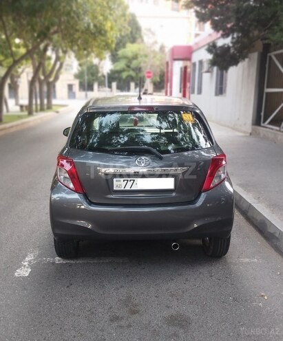 Toyota Yaris 2012, 350,000 km - 1.5 л - Bakı