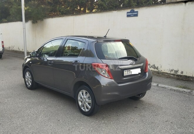 Toyota Yaris 2012, 350,000 km - 1.5 л - Bakı