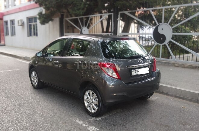 Toyota Yaris 2012, 350,000 km - 1.5 л - Bakı