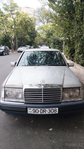 Mercedes 200 E 1992, 933,000 km - 2.0 л - Bakı