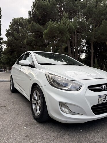 Hyundai Accent 2013, 220,000 km - 1.4 л - Sumqayıt