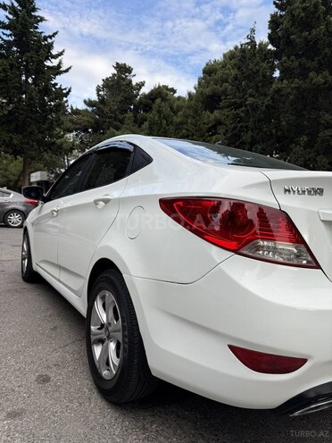 Hyundai Accent 2013, 220,000 km - 1.4 л - Sumqayıt