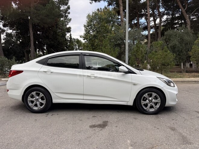 Hyundai Accent 2013, 220,000 km - 1.4 л - Sumqayıt