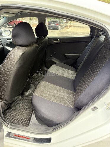 Hyundai Accent 2013, 220,000 km - 1.4 л - Sumqayıt