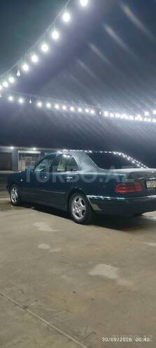 Mercedes E 230 1996, 217,283 km - 2.3 л - Şirvan
