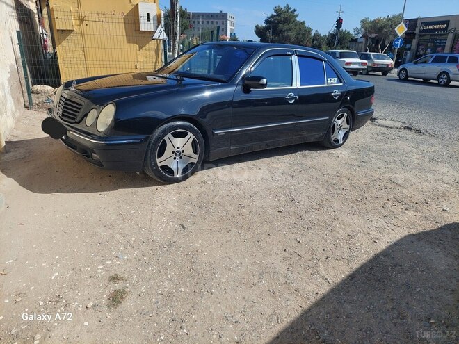 Mercedes E 240 1999, 421,482 km - 2.4 l - Bakı