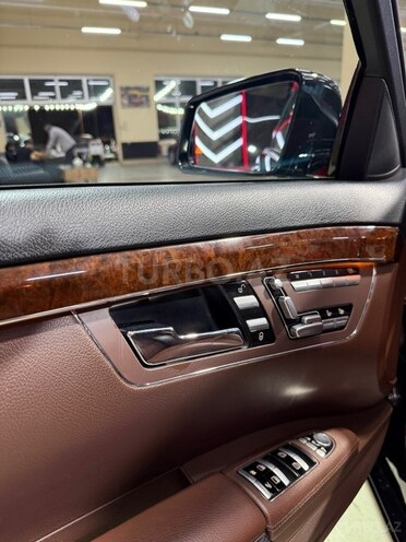 Mercedes S 350 2010, 240,555 km - 3.5 л - Sumqayıt