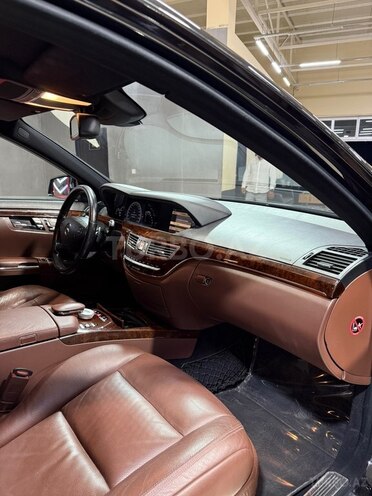 Mercedes S 350 2010, 240,555 km - 3.5 л - Sumqayıt