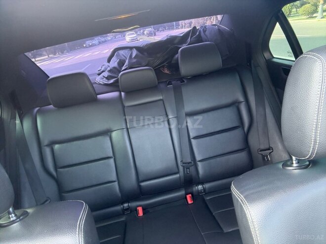Mercedes E 220 2014, 215,352 km - 2.1 l - Bakı