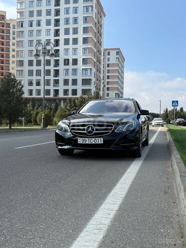 Mercedes E 220 2014, 215,352 km - 2.1 l - Bakı