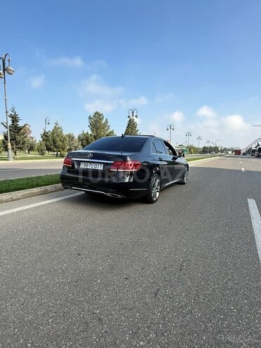 Mercedes E 220 2014, 215,352 km - 2.1 l - Bakı