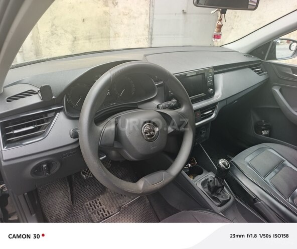 Skoda Rapid 2021, 160,000 km - 1.6 l - Bakı