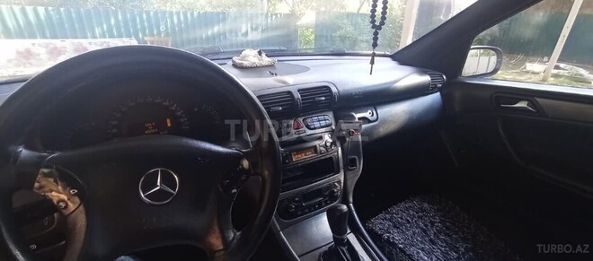 Mercedes C 200 2001, 402,591 km - 2.0 l - Gəncə