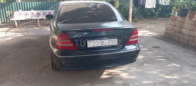 Mercedes C 200 2001, 402,591 km - 2.0 l - Gəncə