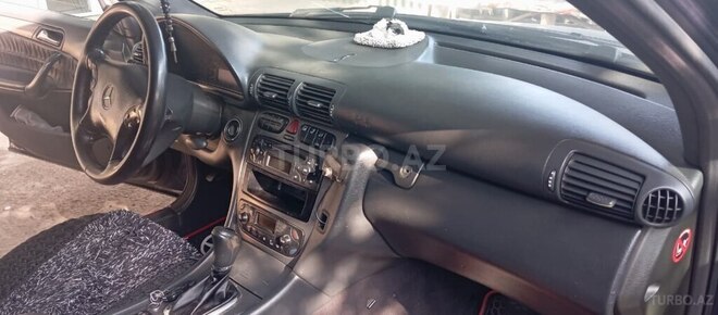 Mercedes C 200 2001, 402,591 km - 2.0 l - Gəncə