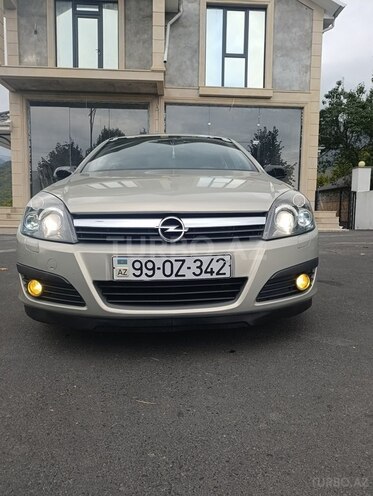 Opel Astra 2006, 266,000 km - 1.4 l - Qax