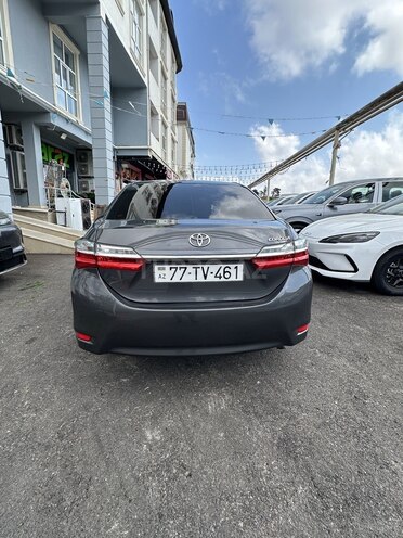 Toyota Corolla 2016, 188,000 km - 1.6 l - Bakı