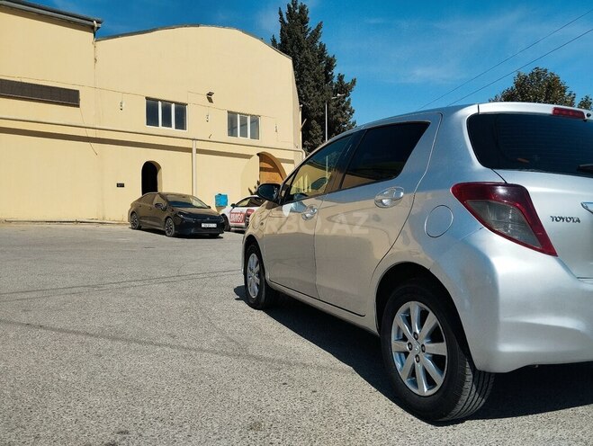 Toyota Yaris 2012, 405,000 km - 1.3 l - Bakı