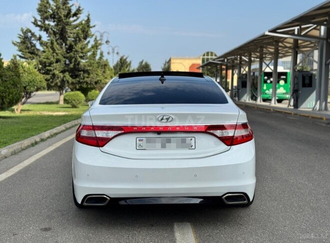 Hyundai Grandeur 2015, 168,300 km - 2.2 l - Bakı
