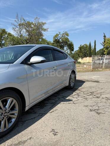 Hyundai Elantra 2018, 200,000 km - 2.0 l - Bakı
