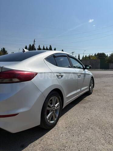 Hyundai Elantra 2018, 200,000 km - 2.0 l - Bakı