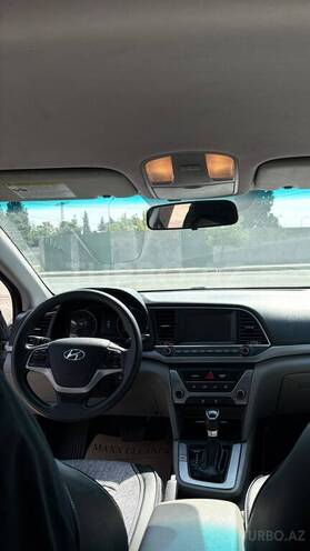 Hyundai Elantra 2018, 200,000 km - 2.0 l - Bakı