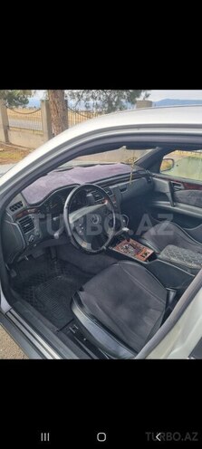 Mercedes E 220 1997, 500,000 km - 2.2 l - Gəncə