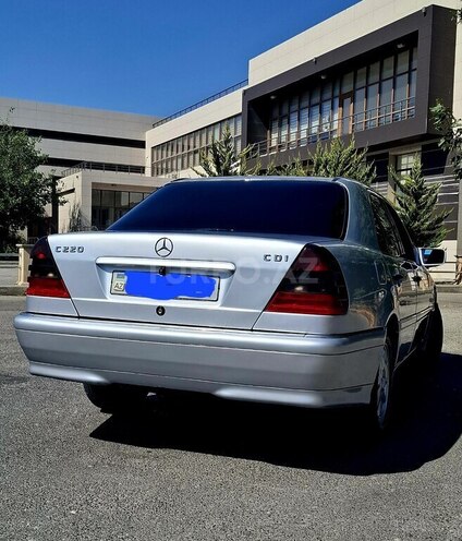 Mercedes C 220 1998, 289,000 km - 2.2 l - Bakı
