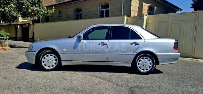 Mercedes C 220 1998, 289,000 km - 2.2 l - Bakı