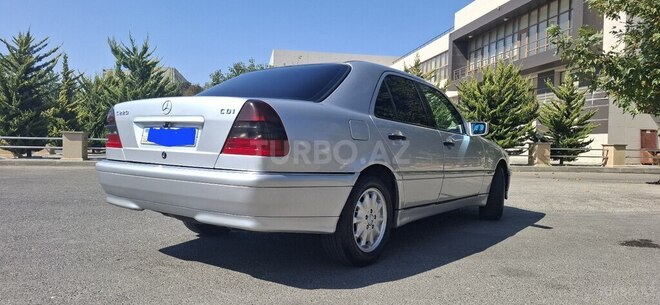 Mercedes C 220 1998, 289,000 km - 2.2 l - Bakı