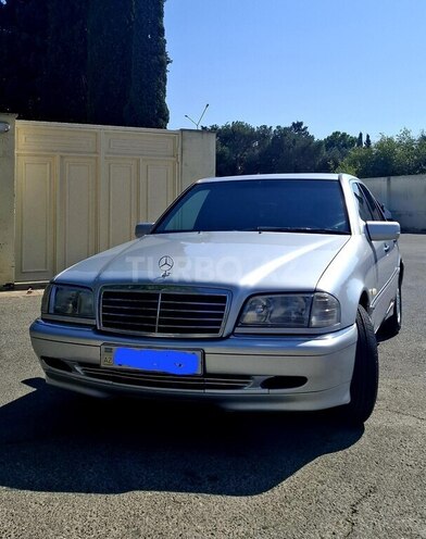 Mercedes C 220 1998, 289,000 km - 2.2 l - Bakı